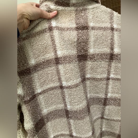 Shacket - Picture 14 of 14